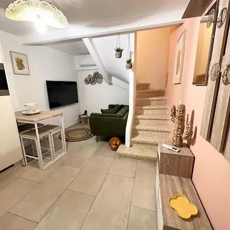 別荘 Maison De Village/jacuzzi/sauna Sérignan